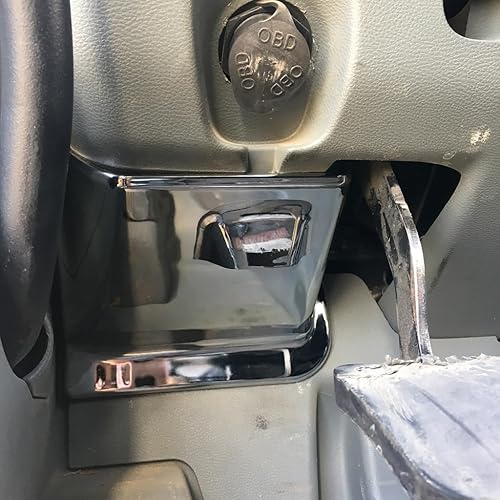 Miniatura 2 de Cubierta de acceso de compartimento de fusible de plástico cromado. Se adapta a varios ajustes Kenworth T680, T880