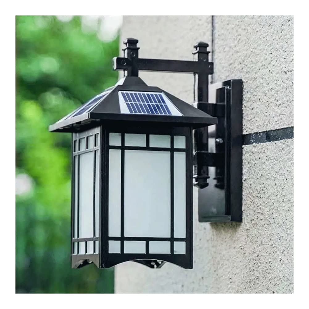 Appliques murales solaires vintage pour sécuriser et embellir une terrasse sombre