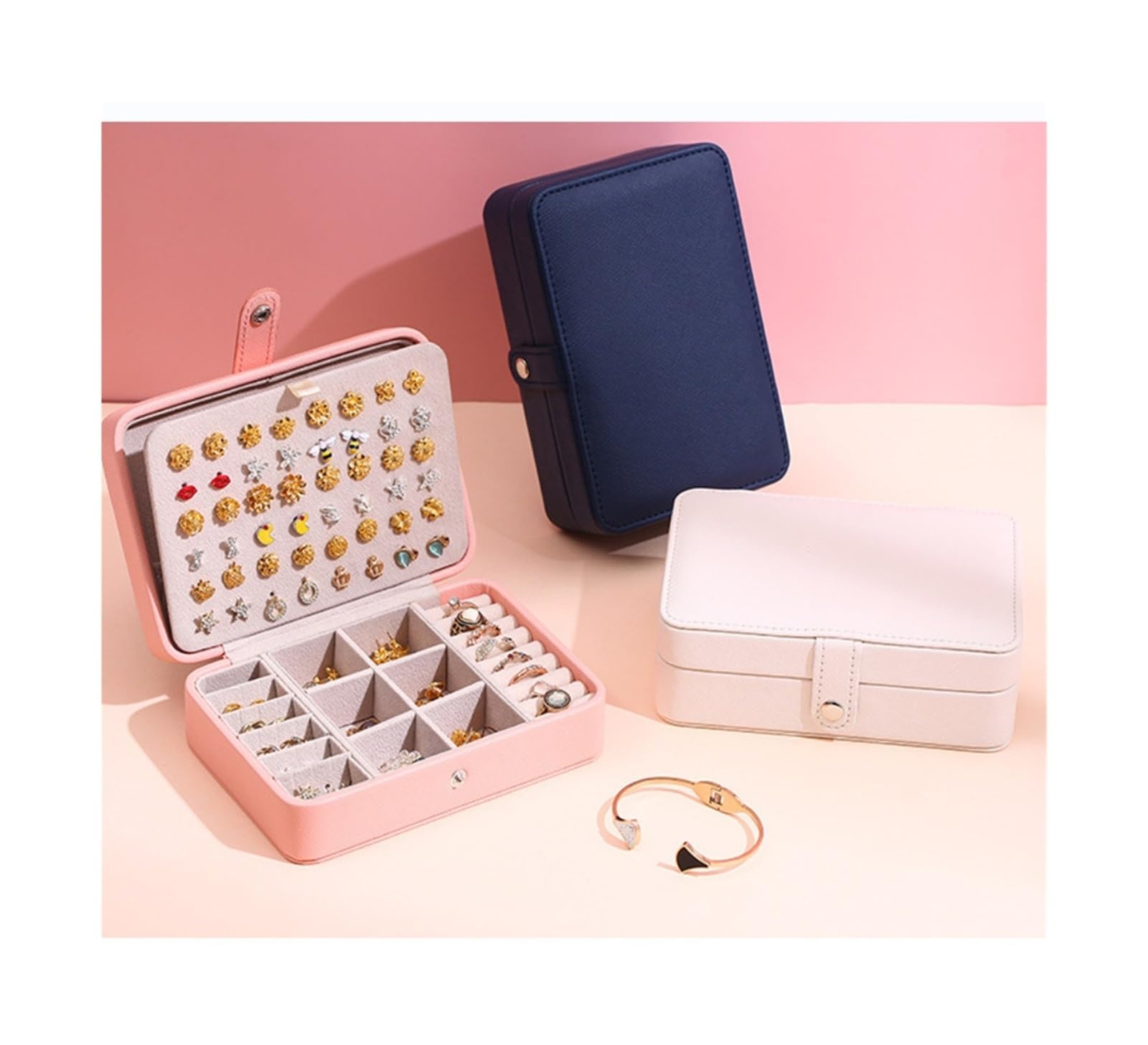 Générique Boîte à bagues en cuir, présentoir de bijoux, organisateur for boucles d'oreilles/bagues