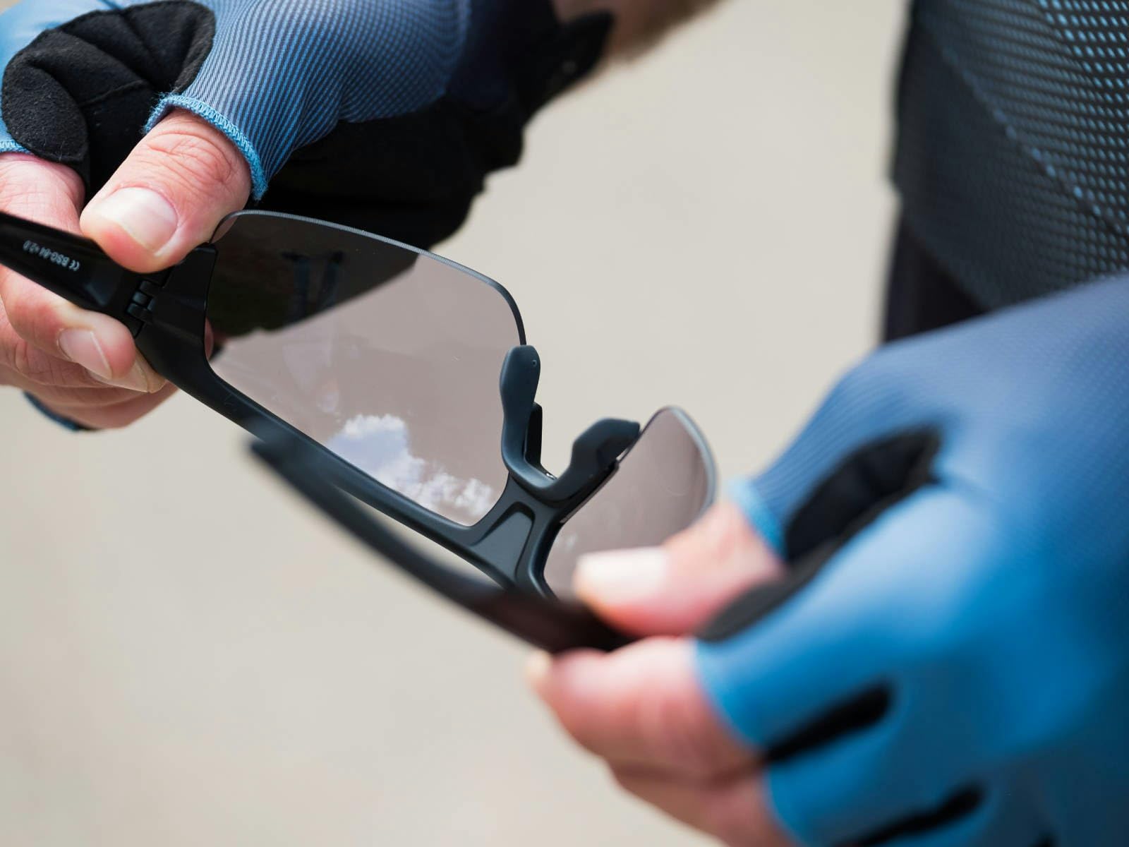 BBB Okulary rowerowe fotochromowe, dwuogniskowe okulary przeciwsłoneczne rower górski i szosowy, lekkie fotochromowe okulary przeciwsłoneczne z ochroną UV, czytnik impulsów PH BSG-64PH, 2.0, czarne