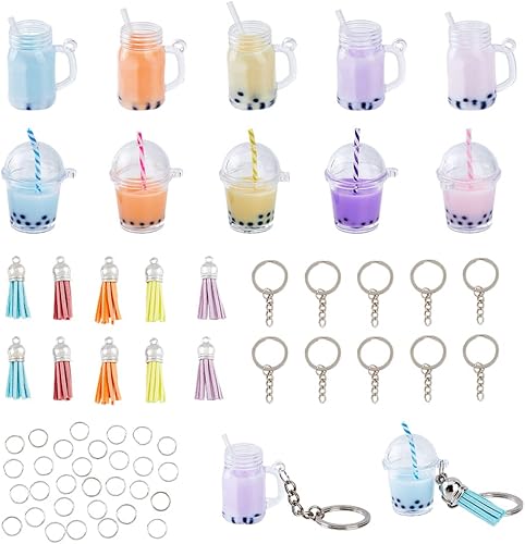 SUPERFINDINGS Juego de 60 llaveros de té de leche que incluye 2 estilos de dije de taza, 10 llaveros divididos, 5 colores de borla de ante sintético