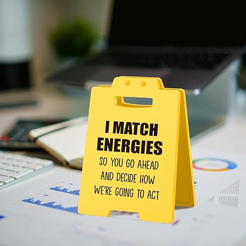 Miniatura 6 de I Match Energies - Divertido letrero de decoración de escritorio - Regalos de oficina humorísticos para compañeros de trabajo, jefes, personal,