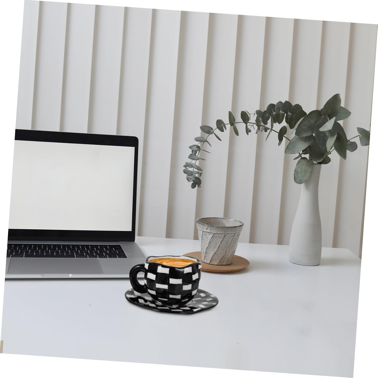 Vintage Hand-painted Black White Checkerboard Ceramic Coffee Mug with Saucer Sturdy Household Latte Cup for Desktop Water Tea Easy-clean Porcelain Drinkware for Kitchen and Living