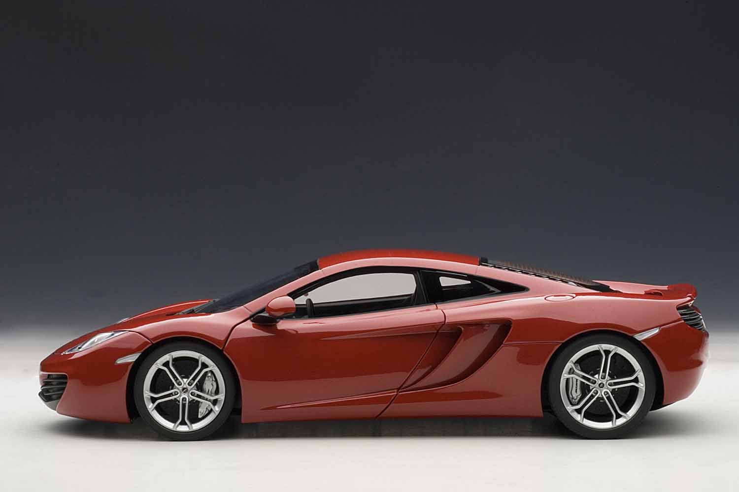 オートアート 1/18 ミニカー マクラーレン MP4-12C オレンジ Amazon | AUTOart 1/18 マクラーレン MP4-12C (オレンジ) 完成品