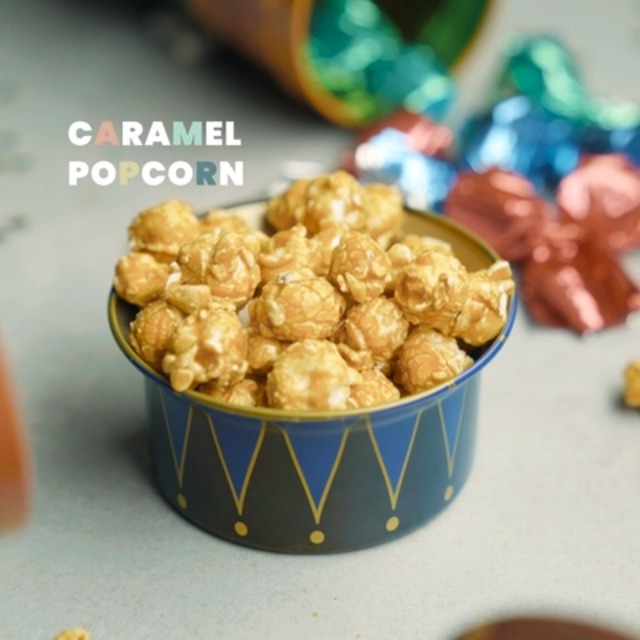 Watch Christmas Gift Basket with Snacks on Amazon Live