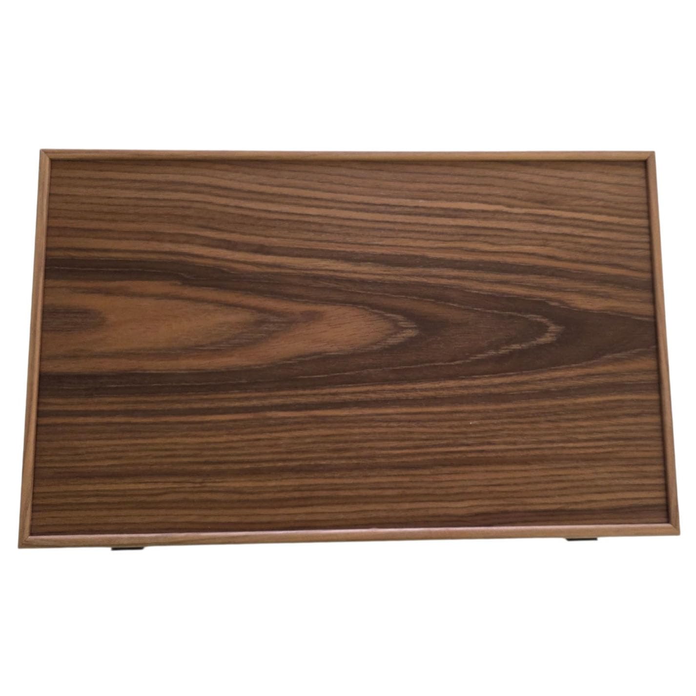Set da backgammon in noce americano realizzato a mano con ripiani laterali, elegante design intarsiato