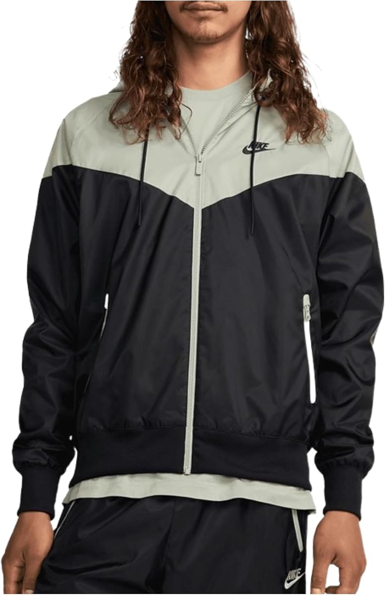 Chaqueta cortavientos con cremallera completa (negro/verde) de NIKE