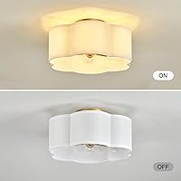 Vista 4 de Lámpara de techo semiempotrada dorada de 6 luces, tela blanca cerca de las lámparas de techo, lámpara de techo de tambor trébol