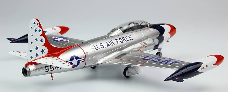 1/32 アメリカ空軍 T-33A シューティングスター [CM3203] Czech Model 1/32 Lockheed T-33A Shooting Star | Large Scale