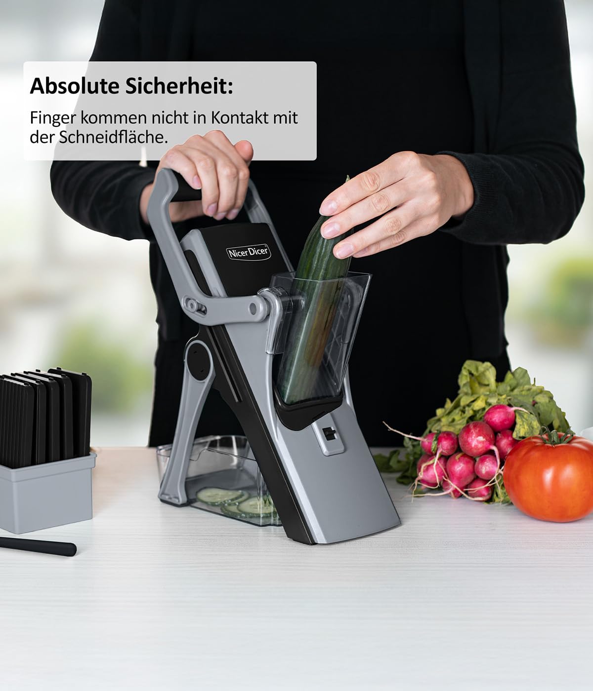 Genius Gemüseschneider Nicer Dicer Mando 12tlg., Gemüsehobel, Gemüse Schneider, Gurkenhobel, Mandoline Vegetable Chopper mit 6 austauschbaren Klingen, Küchenhobel (Rot-Grau)
