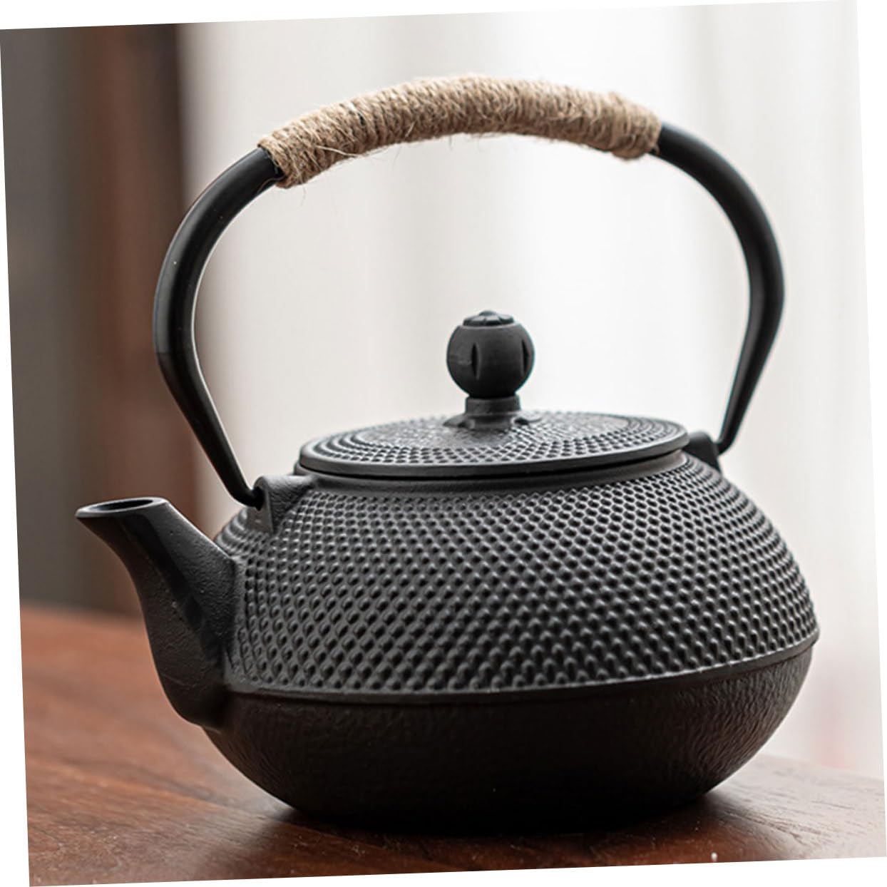 DOITOOL Tetera de Hierro Japonesa Pequeña de 900ml, Ligera y Fácil de Limpiar, Estilo Retro Vintage para Oficinas y Salas de Té