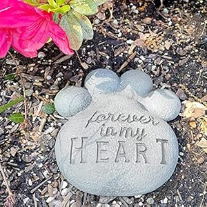 AuldHome Dog Pawprint Memorial Stone; Pet Cat or Dog Bereavement Gift Yard Decor