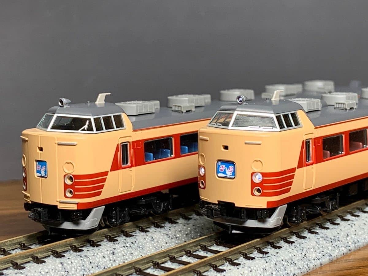 【新品未開封】JR 485系特急電車（雷鳥・クロ481-2300）基本セットB TOMIX 485系特急電車(京都総合運転所・雷鳥・クロ481-2000)基本