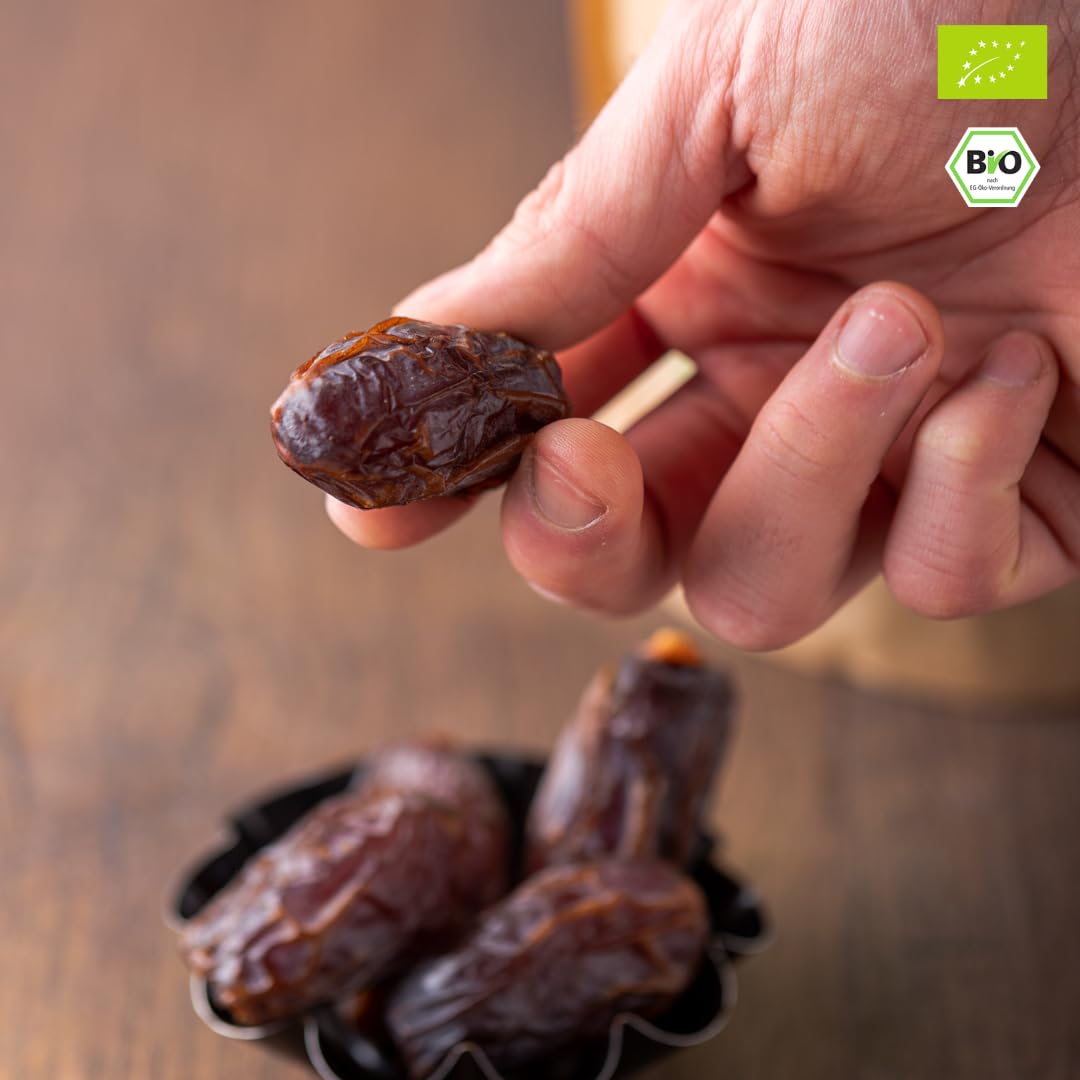 süssundclever.de® | Bio Medjool Datteln aus Palästina | Jumbo | 1 kg | kompostierbare Verpackung - besonders saftig und sehr groß