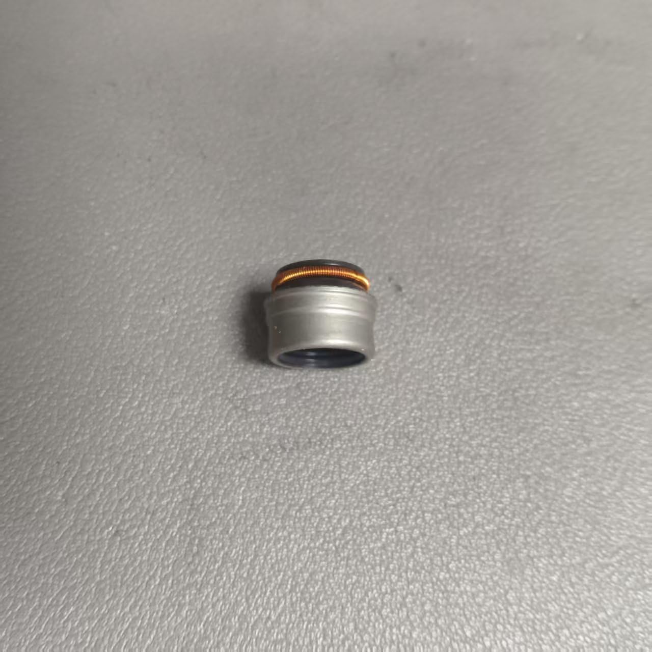 VALVE OIL SEAL/6MM (100PCS/PACK) 06J109675 06J 109 675, Compatible with EA888