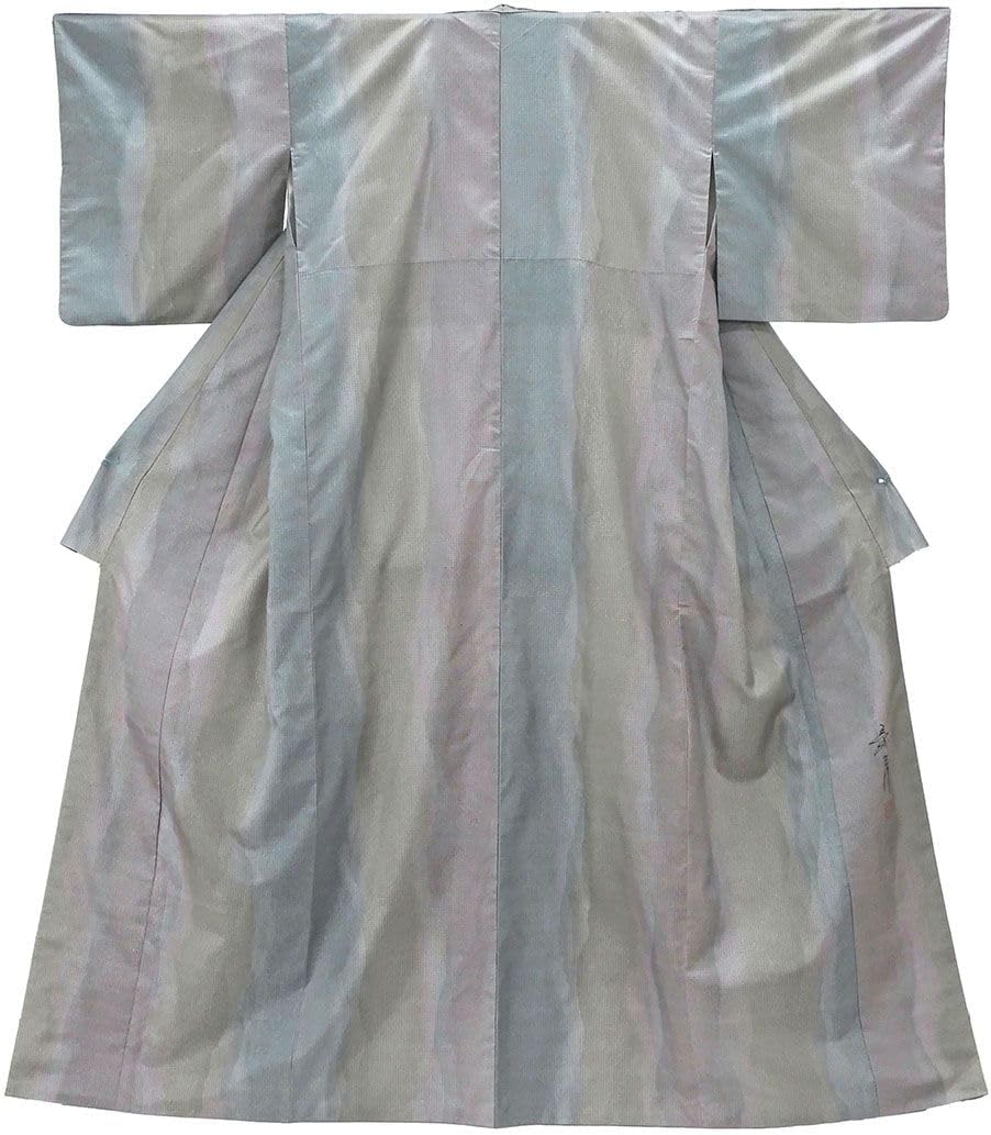 七五三　３歳　正絹　お着物セット　正絹　総絞りの被布　ライトグレー色　雪駄付き 七五三 3歳 正絹 お着物セット 正絹 総絞りの被布 ライトグレー