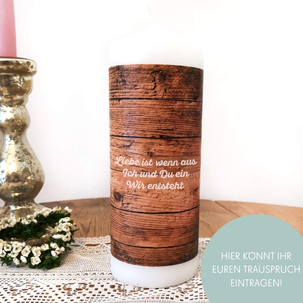 Weddix Vintage Hochzeitskerze mit Namen Datum in Holzoptik mit Herz und Spitze - Traukerze 8x23 cm groß zur Hochzeit mit Spruch Rundumdruck