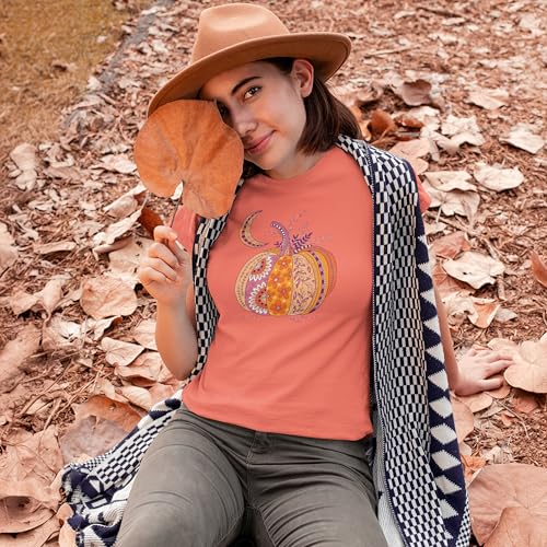 Life is Good Women's Crusher Tee, Short Sleeve Cotton Graphic T-Shirts, Doodle Pumpkin3