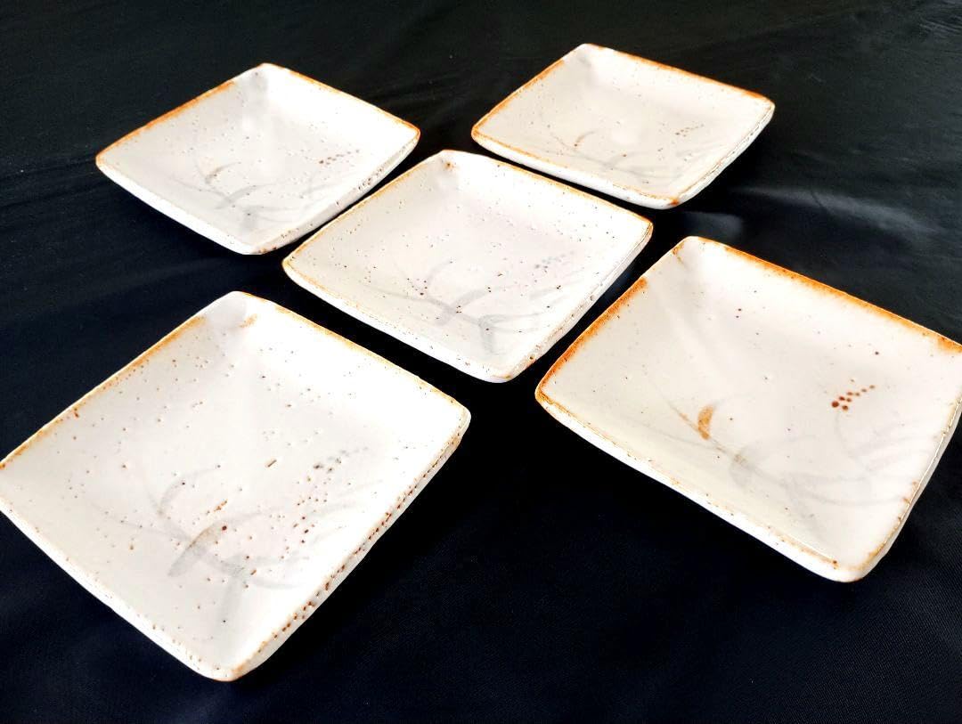 美濃焼　仙山窯　志野焼　志野銘々皿　安藤日出武　人間国宝　骨董　工芸品 Amazon.co.jp: 美濃焼 仙山窯 志野焼 志野銘々皿 安藤日出武 人間国宝