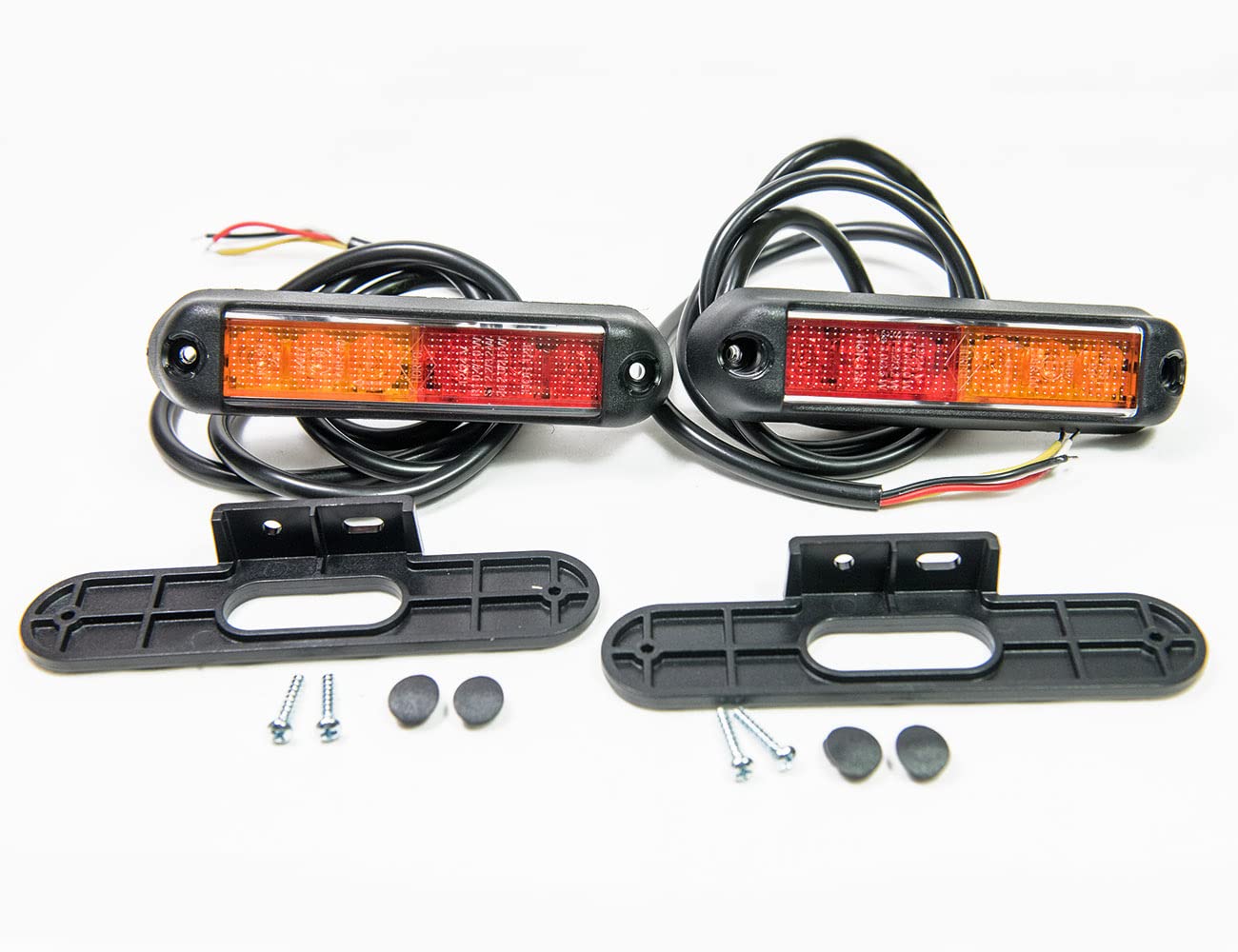 2 x 3-Funktions-Rücklicht für Anhänger, ATVs, Landmaschinen, Wohnwagen 12V 24V