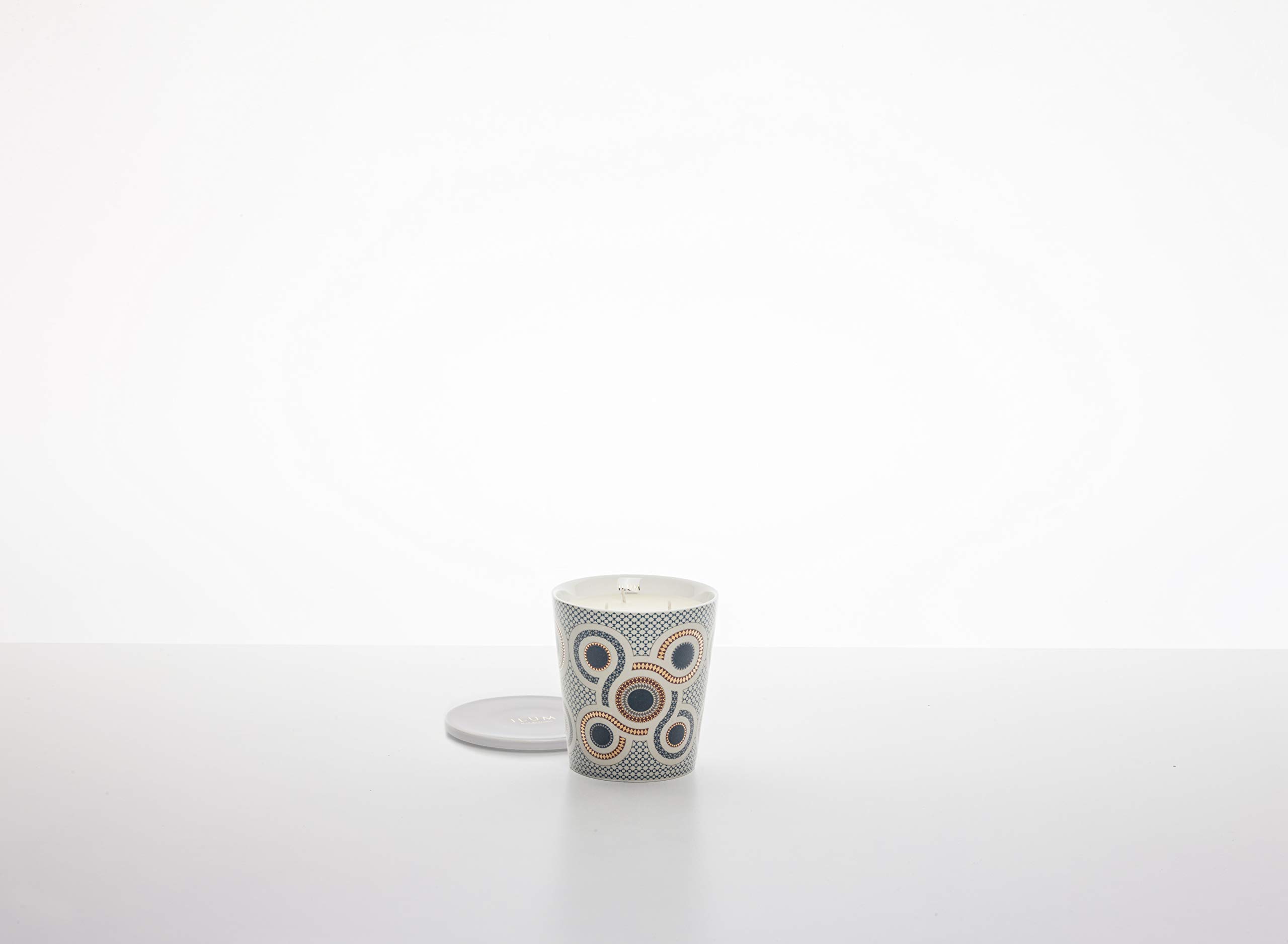 Amazon.co.jp: ILUM スタンダードキャンドル BASILICA 715g