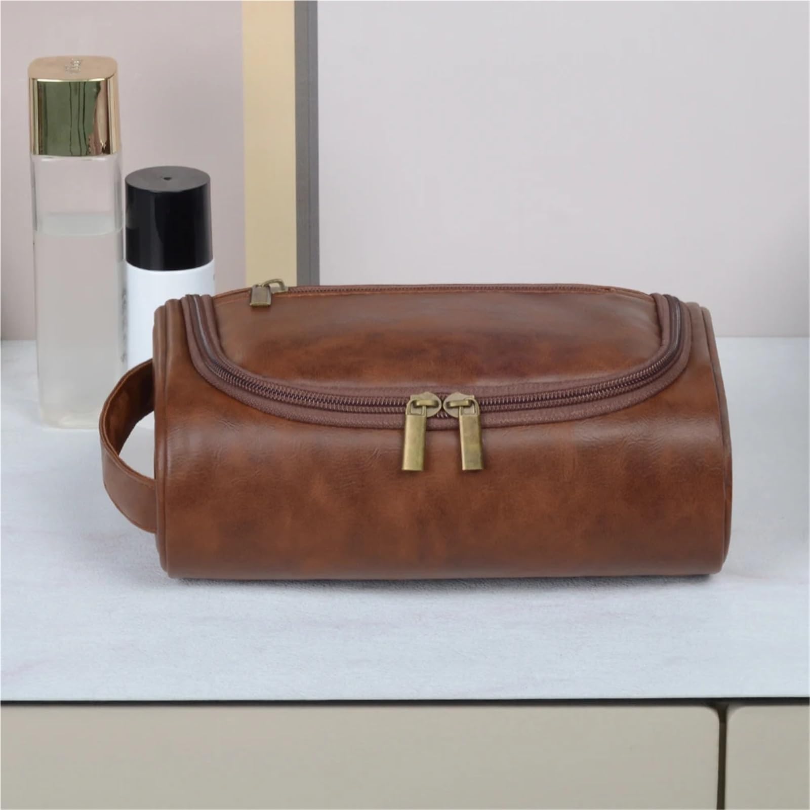 Retro PU Leather Travel Toiletry Bag - Waterproof Cosmetic Organizer for Women & Men(Red brown)