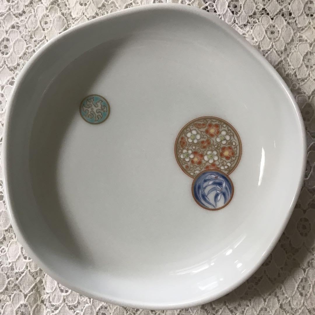 Amazon.co.jp: 深川製磁 寿赤絵 取皿揃 : 文房具・オフィス用品