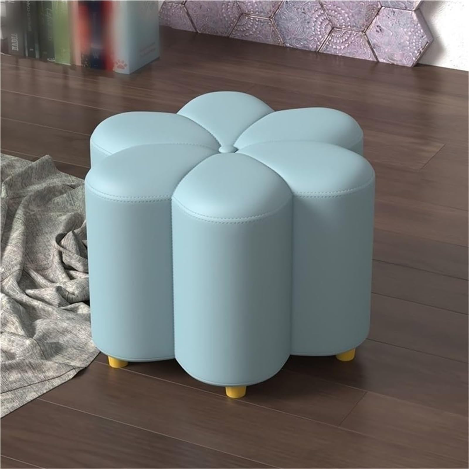 Pouf de rangement fleur bleu : le cadeau de mariage utile et déco