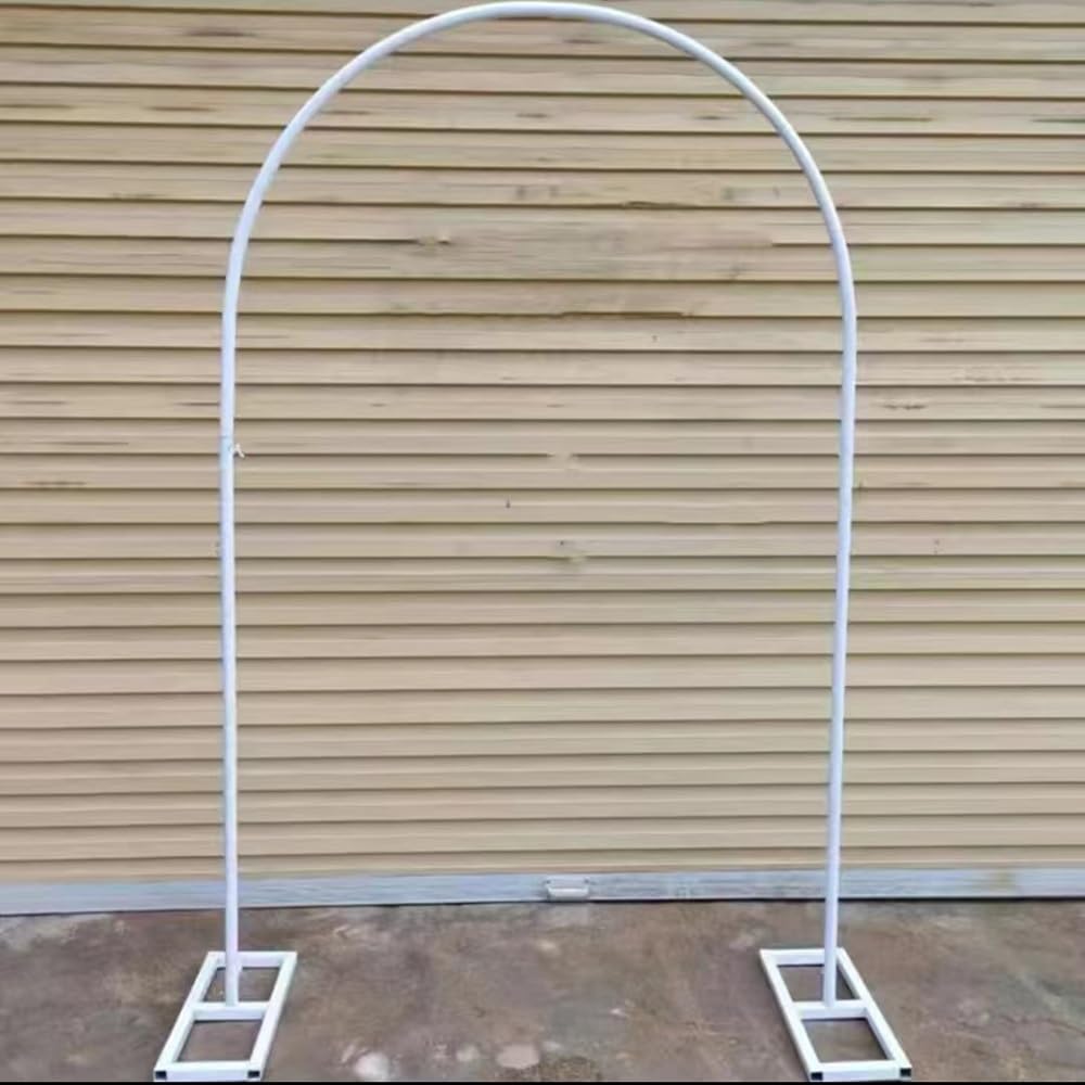Arche de ballons de mariage et cadre de fête pour sublimer votre décoration de jardin