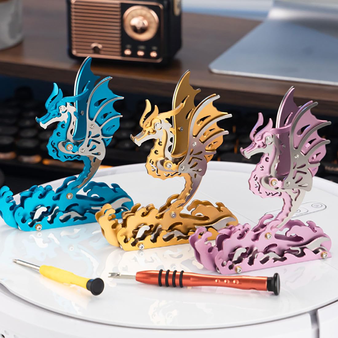 Puzzle 3D in metallo per adulti, modello di cavalluccio marino, kit di modelli di animali per adulti, decorazione per la scrivania di casa, kit da costruzione, regalo (rosa)