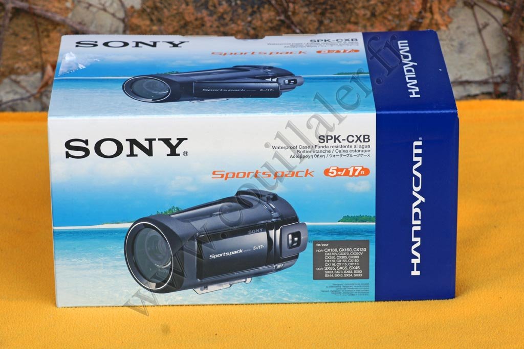 Amazon.com : Sony SPKCXB Water-Resistant Housing for