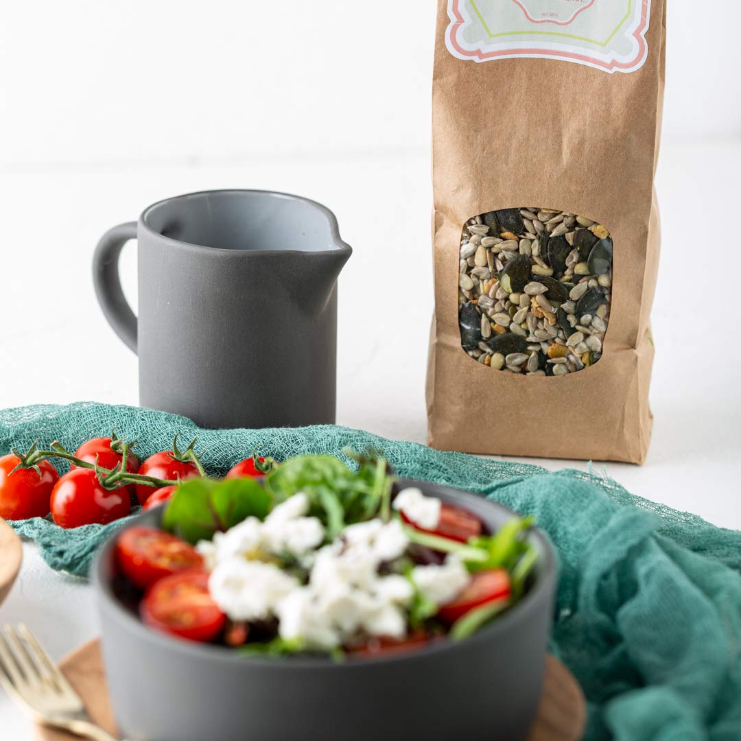 süssundclever.de® Bio Salat-Topping | mit Pinienkernen | 1,0 kg | unbehandelt | plastikfrei und ökologisch-nachhaltig abgepackt