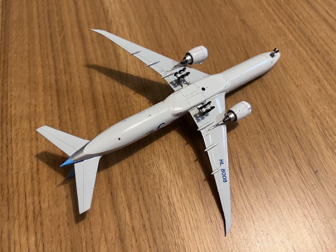 大韓航空　Korean Air Boeing 777-300ER 1/400 Amazon.co.jp: 大韓航空 777-300ER 1/400 Korean Air : ホーム＆キッチン
