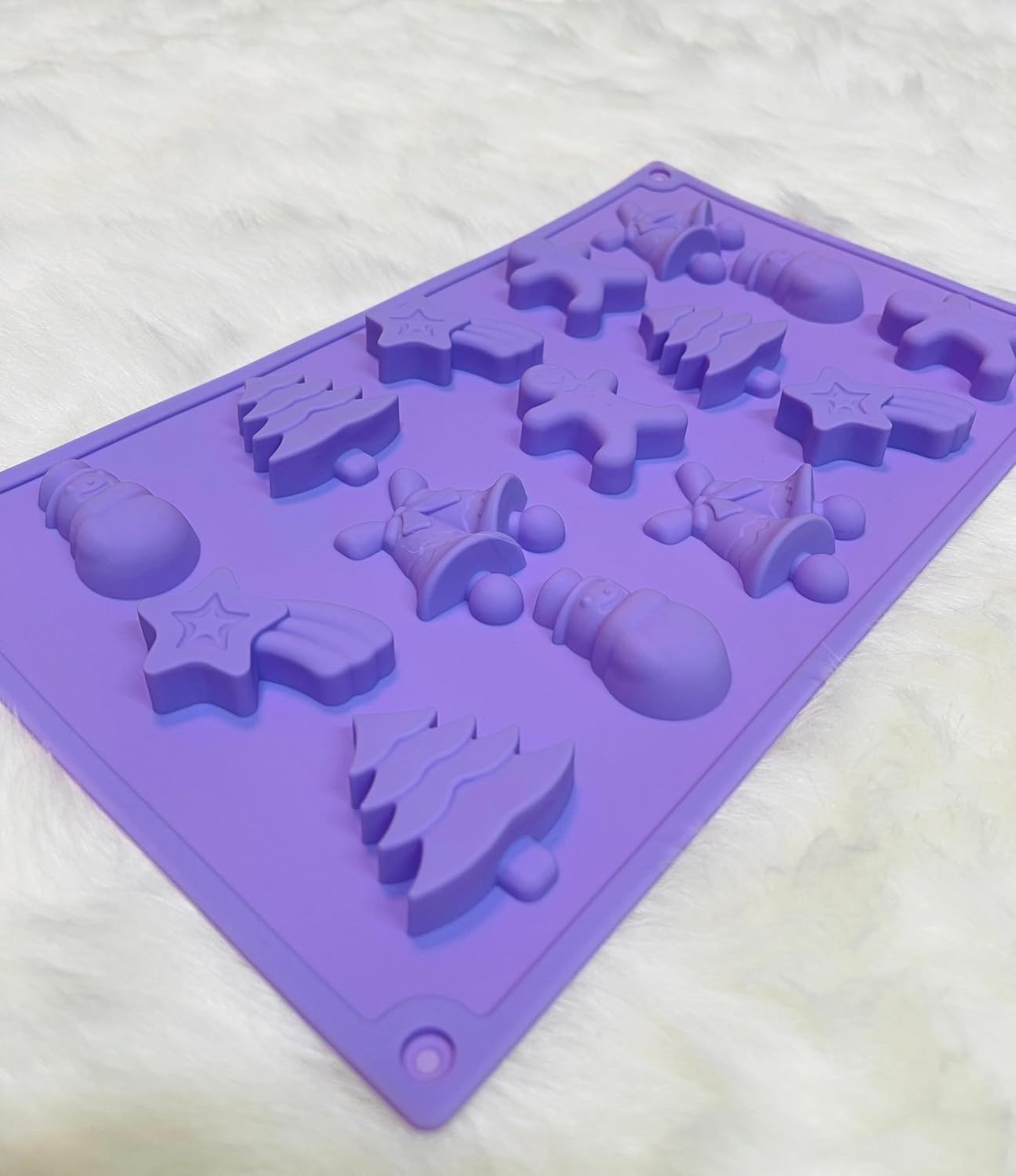 VAALYA TOYS Christmas Chocolate Mould, Candy Baking, 3D Snowman, Xmas Tree, Gingerbread Man, Shooting Star, Bell Shape Mold for DIY Handmade Soap Candles Jelly Fondant (Multicolor) 1