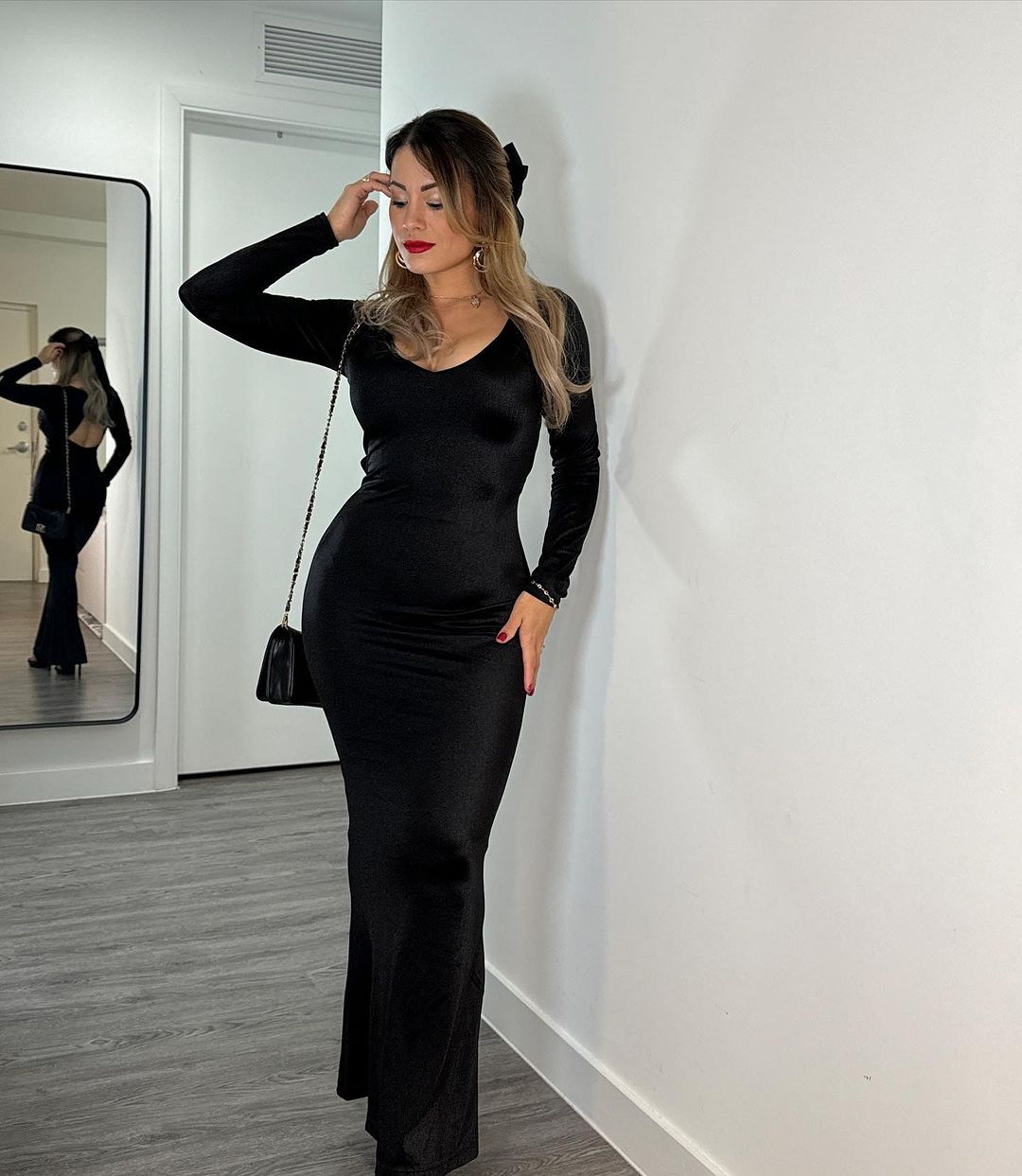 Watch Popilush Black Shaper Dress Backless Long Sleeve Maxi Dress on Amazon Live