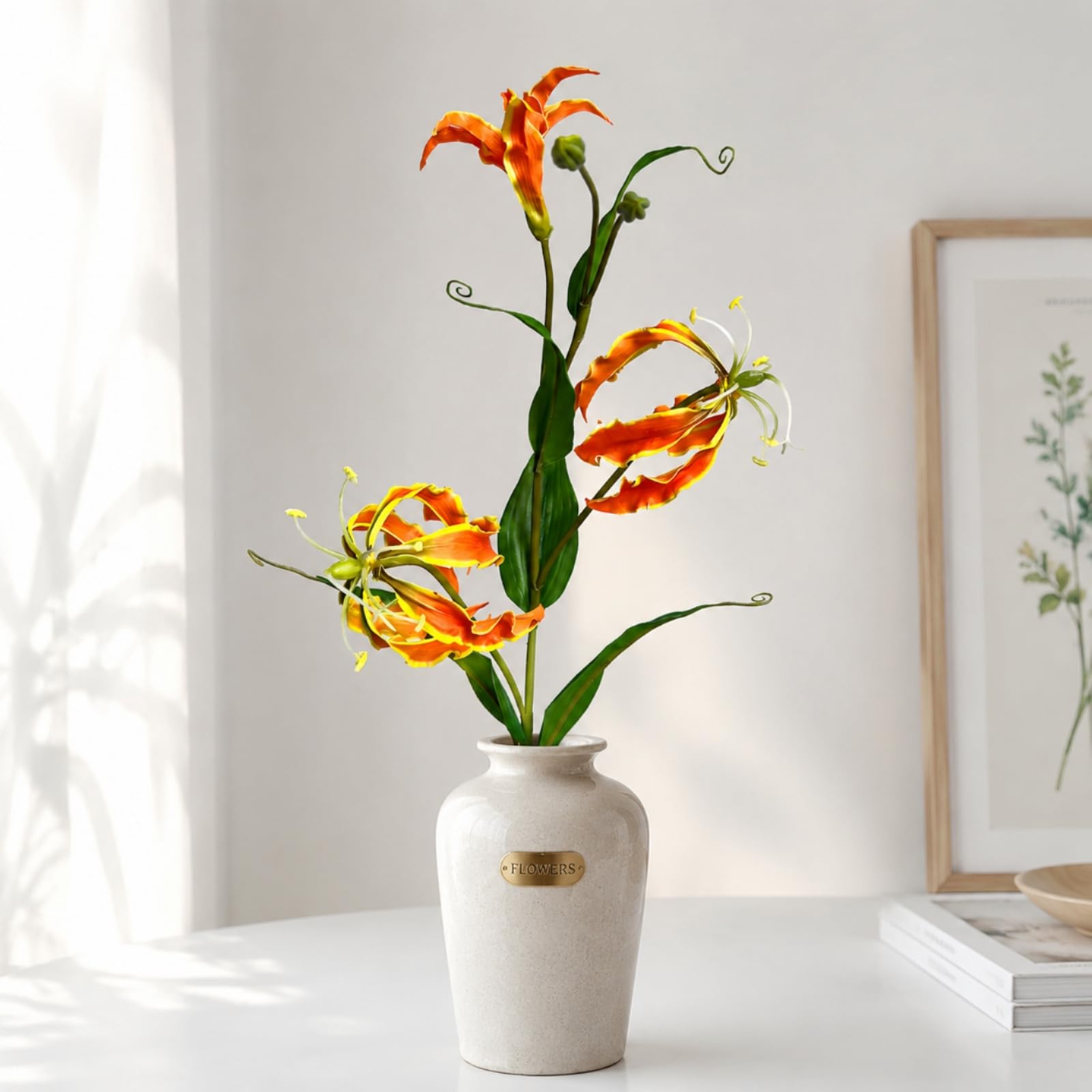 Gloriosa Kletterlilie Künstlich Stiel Blüte Zweig Zierpflanze Weichplastik Naturgetreue Struktur Elegante Linien für Zimmerdekor Traualtar Bankett Fotoprojekt Hoheglasvase, Orange