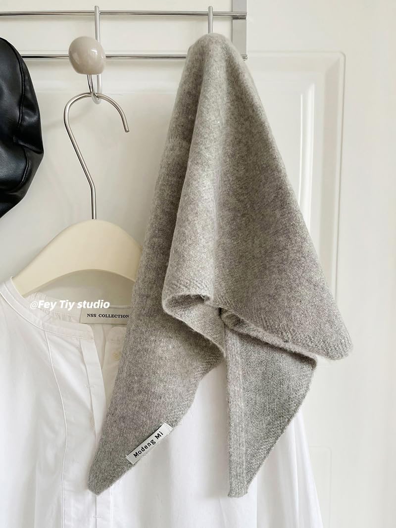 Knitted Triangle Scarf for Women Y2k Head Scarf Downtown Girl Aesthetic Accessories Streetwear Triangle Shawl - Image 3