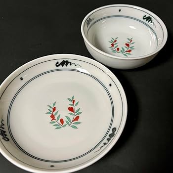 有田焼　泰山窯　ざくろ柄　深鉢×1 三つ足小鉢×5 セット 有田焼 泰山窯 ざくろ柄 深鉢×1 三つ足小鉢×5 セット