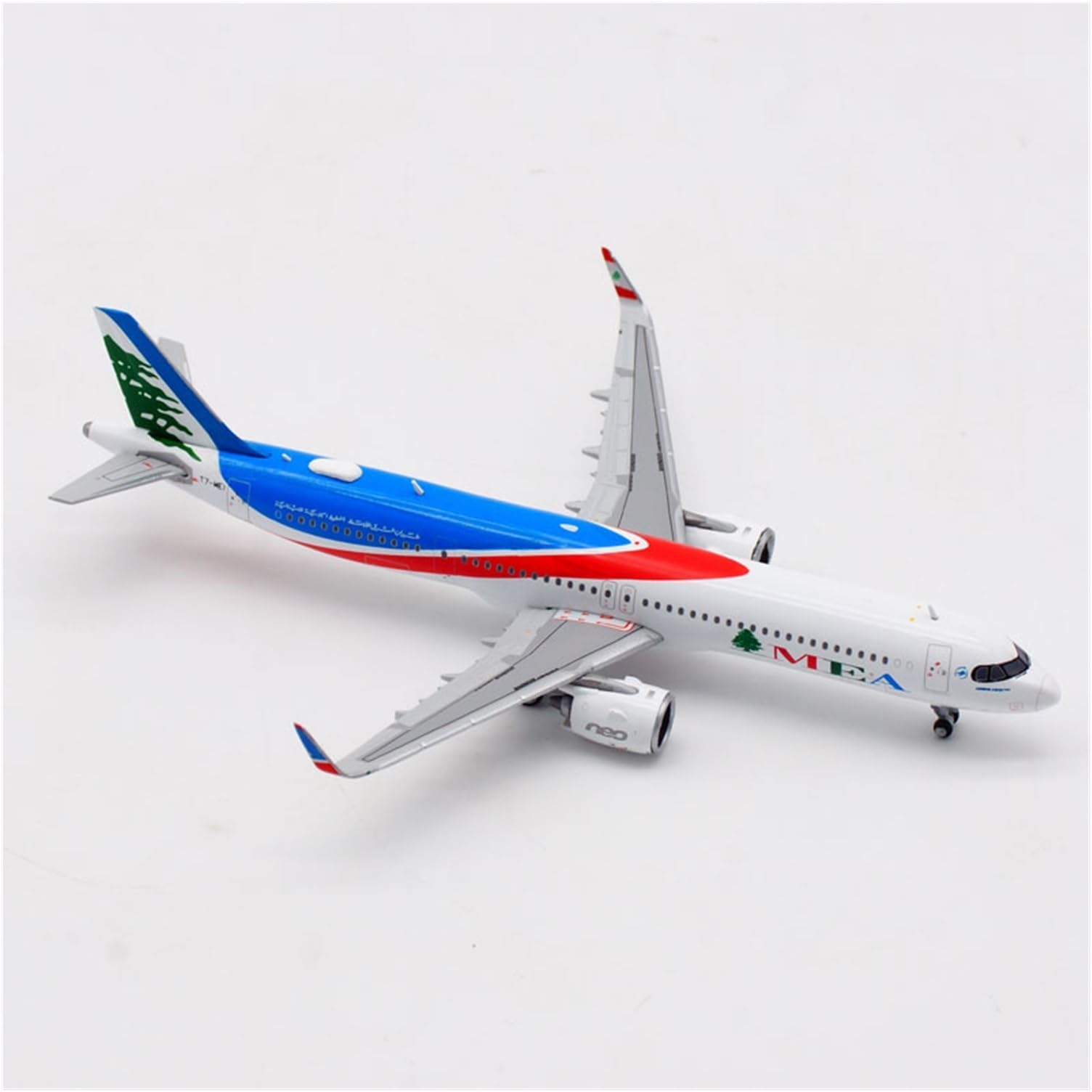 الطائرات الكلاسيكية خمر Diecast سبيكة معدنية لـ A321 NEO T7-ME2 MEA طيران الشرق الأوسط Air 1: 400 نماذج طائرات الطائرات مع لعبة تروس الهبوط