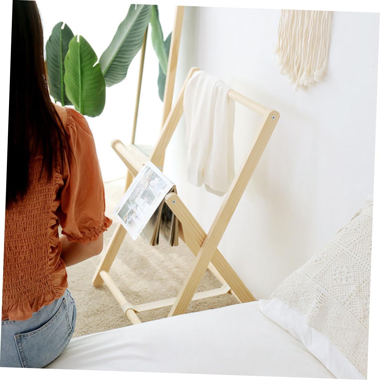 Modern Solid Wood Clothes Rack Coat Hanging Stand Practical Garment Storage Rack for Bedroom Entryway with Multi-function Hanging Bars