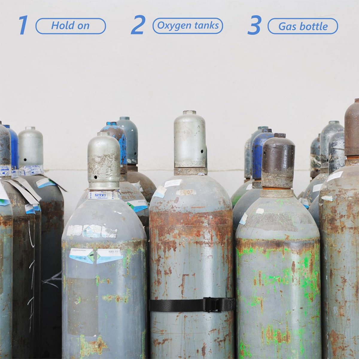 FRCOLOR Propangastankhalterung mit Sicherheitskette Gaszylinder Robuste Kunststoffkonstruktion Flexibel Einsetzbar als Gasflaschenfuß und Flaschenträgerständer