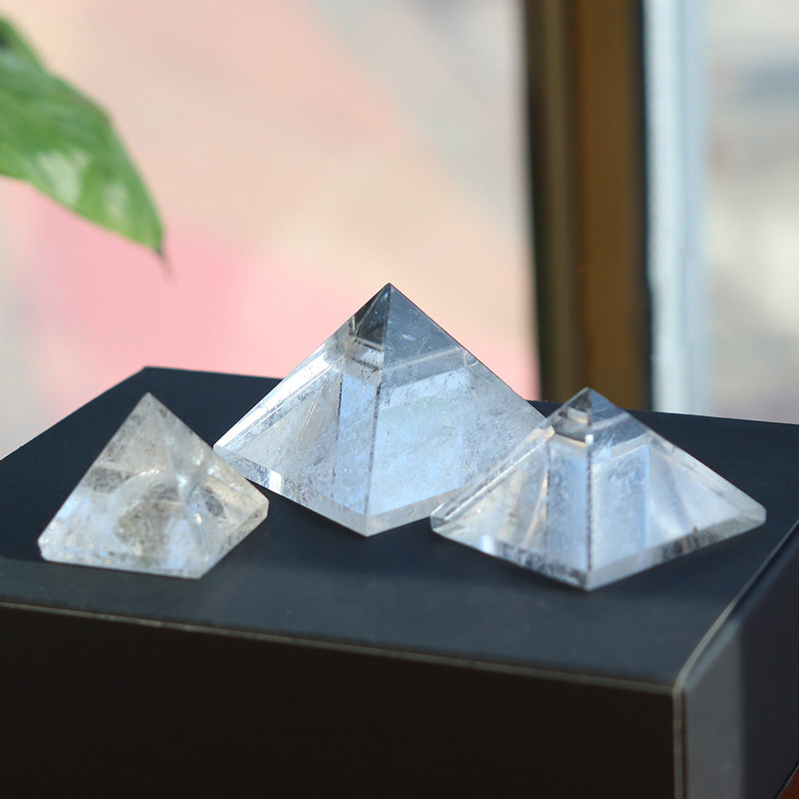 Heilkristalle, Bergkristall-Pyramidenprisma, natürlicher Energie-Chakra-Stein, Reiki-Pyramiden-Dekoration für Meditation, spirituelle Heilung, Feng Shui im ​​Büro,10cm