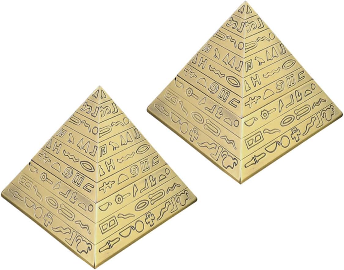 Homoyoyo 2pcs Windproof Pyramid Metal Ashtrays with Lid, Decorative Retro Ashtray Set for Home and Office Indoor Table Use