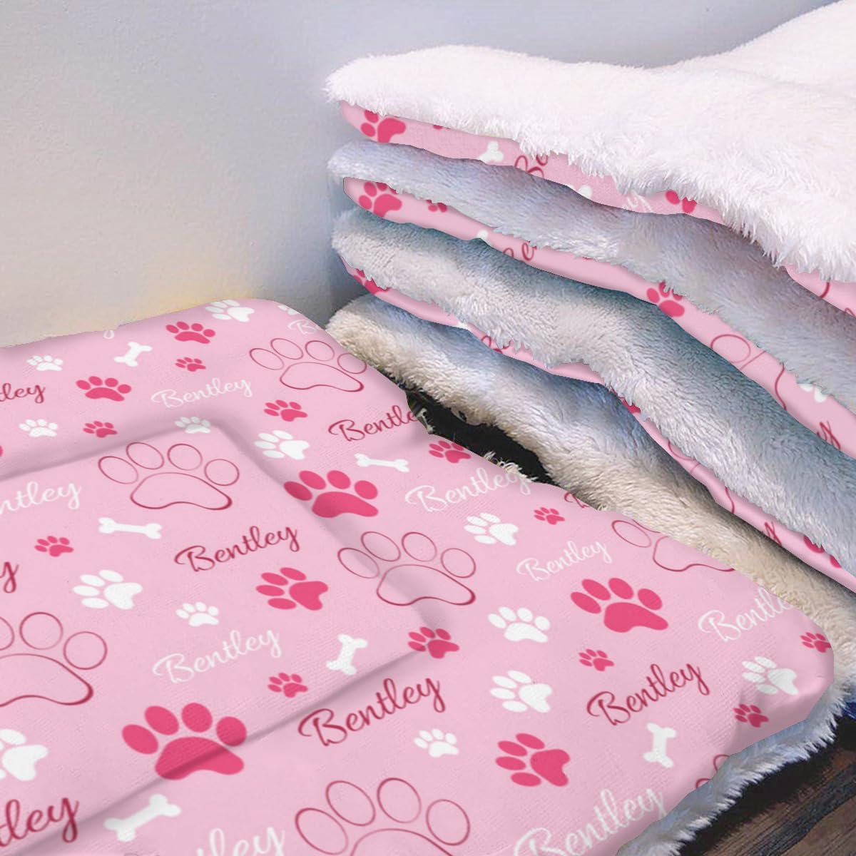 Pet Warm Pad Flannel,Custom Name Pet Pad,Personalized Dog Bed Mat Gifts,Ultra Soft Flannel Pet Bed Mat for Puppy Dog Cat, Dog Crate Mat Kennel Pad for Dog Sleeping,Dog Lover Gift,L-22 * 28in