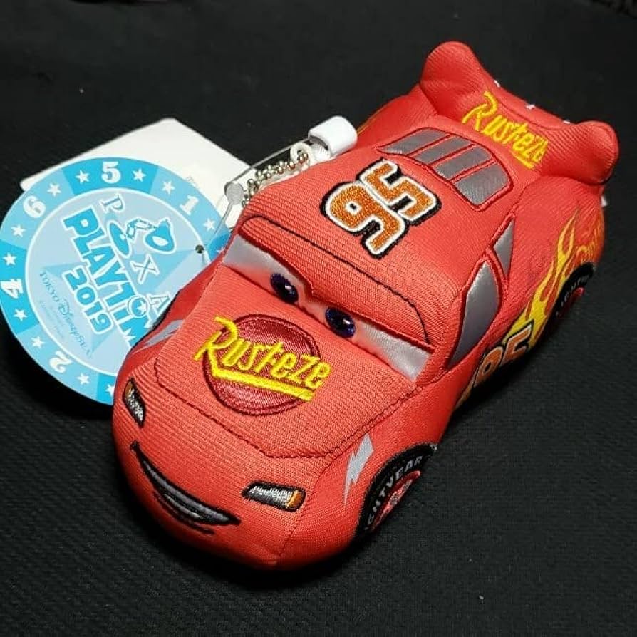 キーホルダー　カーズ　マックイーン&メーター　ぬいぐるみ キーホルダーカーズマックイーン&メーターぬいぐるみ