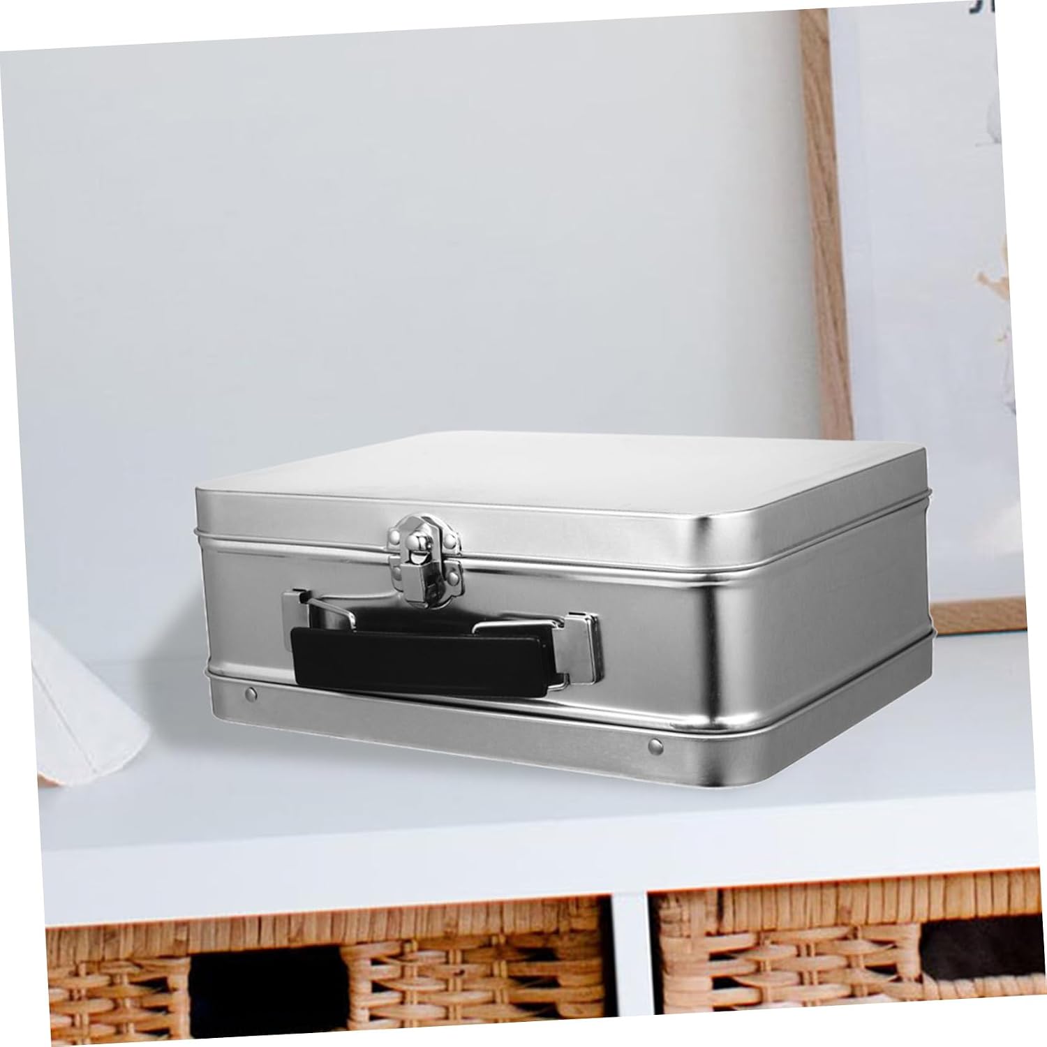 Handheld Tin Box Compact Jewelry Organizer Reusable Desktop Storage for Desktop Sundries Holder Suitable for Different Types of Jewelry image 5