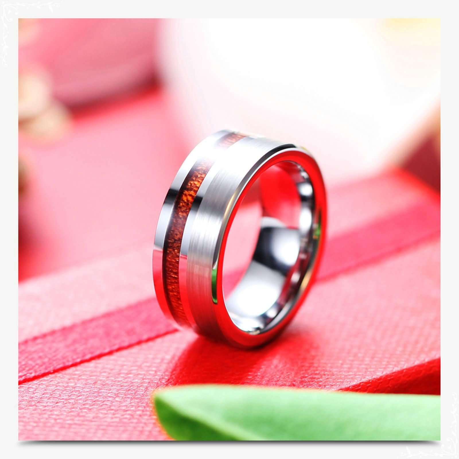 Anillo Tungsteno para Grabar Hombre, Redondo 8MM con Grano de Madera Anillo de Plata Compromiso Hombre