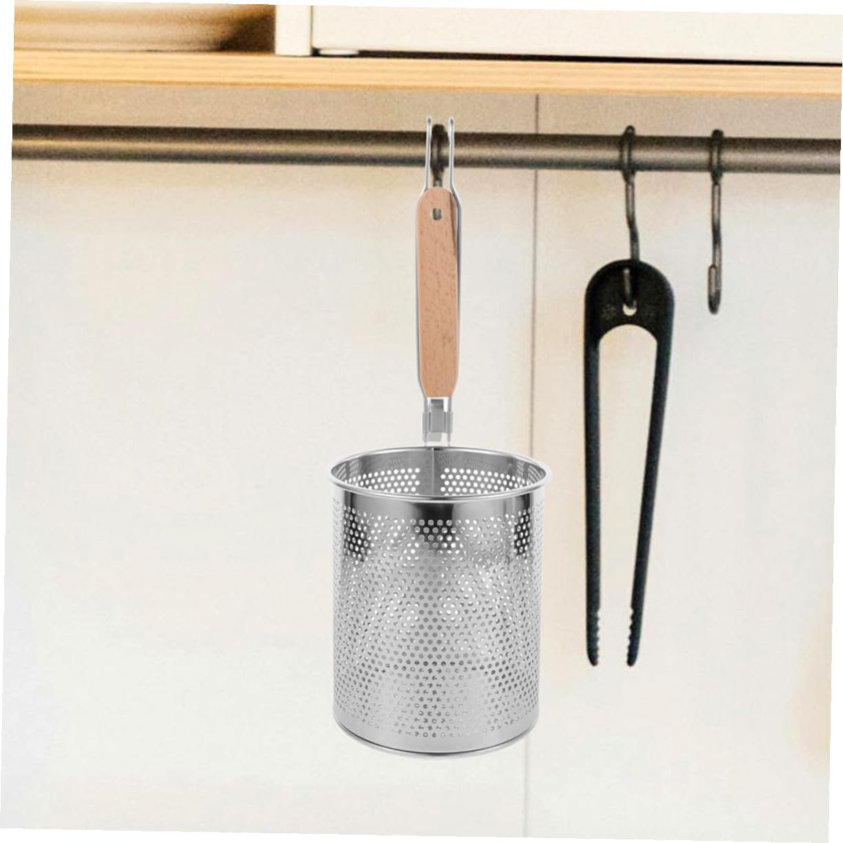 Coladores para Pasta de Acero Inoxidable con Diseño Perforado y Mango Cómodo, Paquete de 2 Unidades para Escurrir Fideos Cocina Estilo Aleatorio