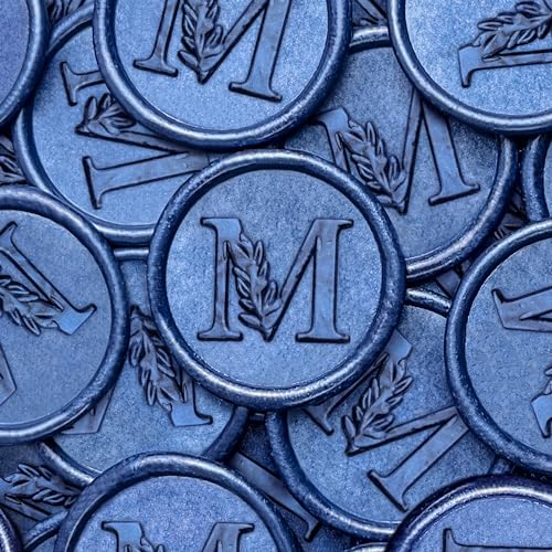 50 calcomanías de sello de cera azul hechas a mano con hojas botánicas vintage, calcomanías de cera para invitaciones de fiesta de boda, sobres, envoltura de regalo, Navidad (inicial M, azul máximo)