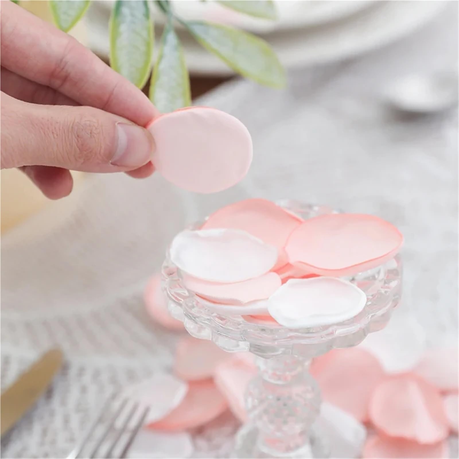 künstliche Blütenblätter 600 Stück künstliche Blütenblätter, gemischte Farben, Rosen, Seidenblumen, Hochzeitsdekoration, romantische Accessoires(07)